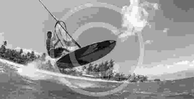 Windsurfing Or Kite Surfing: Which One Should You Choose?